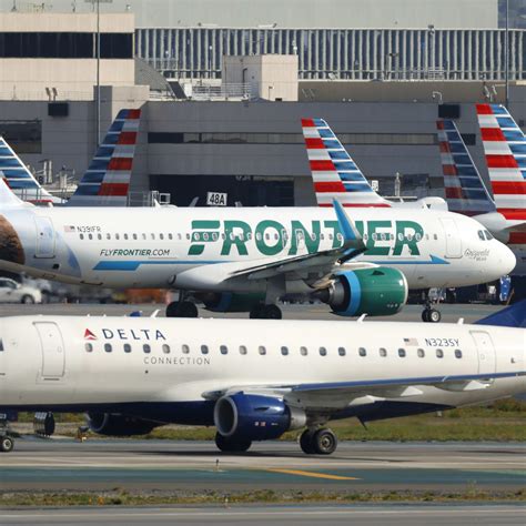 Yellowstone National Park Warns Visitors Amid Grizzly Bear Research ...