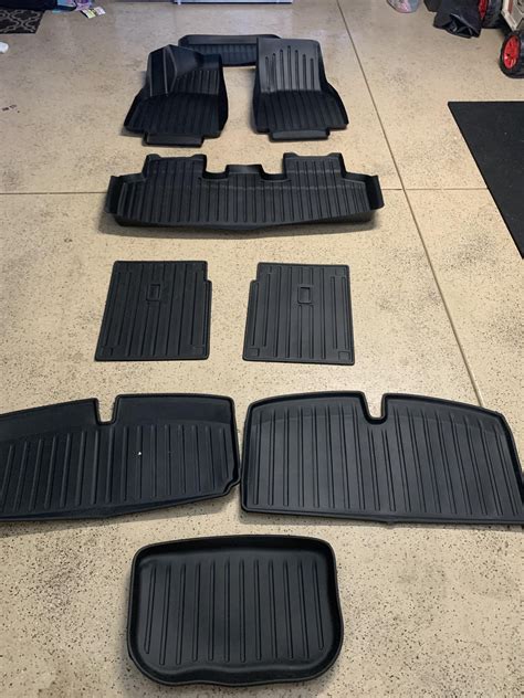 Full set of Tesmanian Floor mats for MY 7 seater has arrived! Just need ...