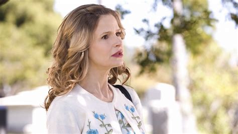 Watch The Closer Season 3, Episode 3: Saving Face | Peacock