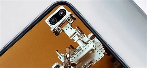These Clever Wallpapers Embrace The Galaxy S10s Selfie Camera They Look ...
