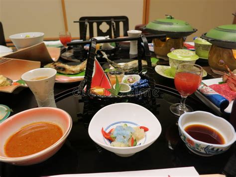 日本Kaiseki烹调 库存图片. 图片 包括有 饮食, 异乎寻常, 日语, 可口, 传统, 膳食, 鲜美 - 26379795