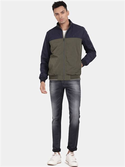 Men Black & Grey Colourblocked Lightweight Puffer Jacket – Shop T-base