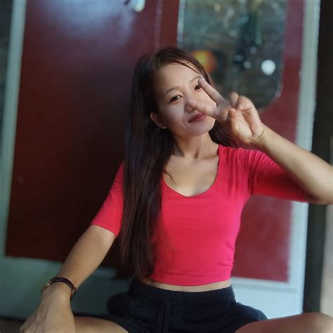 VSTAR Women's Viscose Perfect Half Sleeve Close Back Neck Readymade ...