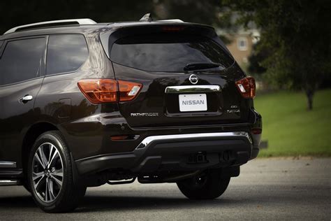 2019 Nissan Pathfinder Image. Photo 12 of 16