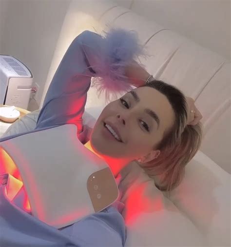 Image result for Spotlight Face Mask Tutorial