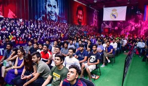 5 Places Where You Can Catch Live Screening Of The FIFA World Cup This ...