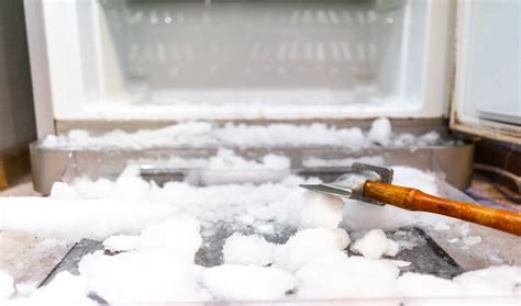 Как температура в помещении влияет на скорость образования наледи