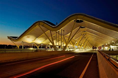Car Rental at Madrid Barajas Airport | SIXT rent a car