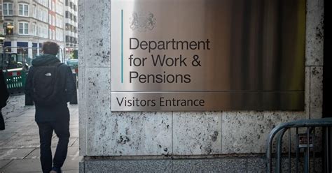 Celebrities call for rethink of ‘shameful’ Government welfare cuts ...