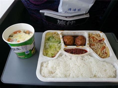 高铁餐食,高铁上的餐食怎么样,餐饮_大山谷图库