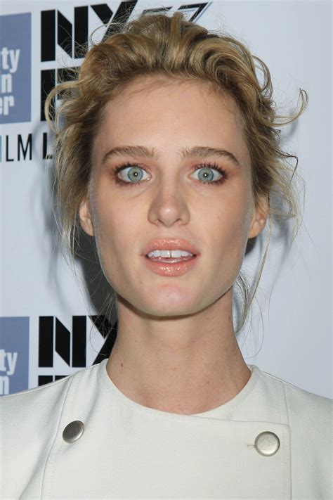 Mackenzie Davis - 'The Martian' Premiere - 53rd New York Film Festival • CelebMafia