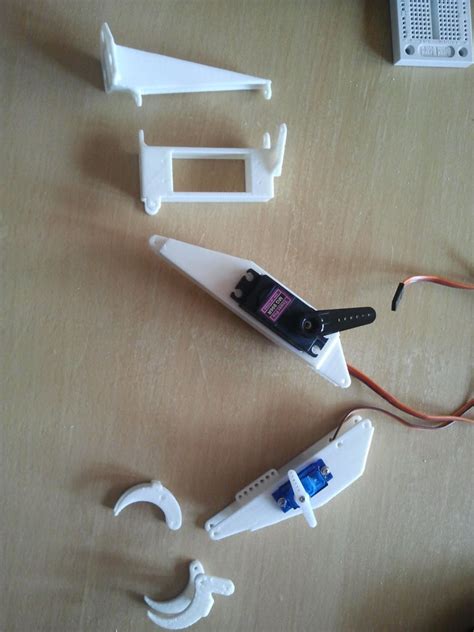 Image result for Robot Arm Arduino Simpel