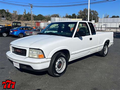 SOLD - 1999 GMC Sonoma Other Equipment with 138,947 mi | Tractor Zoom