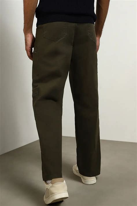 Shop Straight Fit Cargo Trousers | Zipper Woven Cargo Pants | Nobero