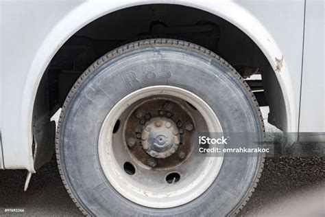 Bus Wheel 的图像结果
