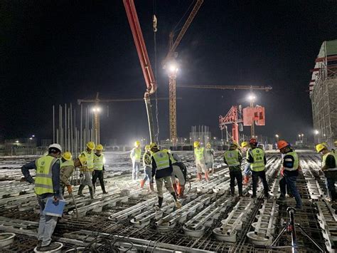 公司钦州超薄玻璃基板深加工项目华夫板浇筑施工合格率提升至88.9%-广西建工集团第四建筑工程有限责任公司