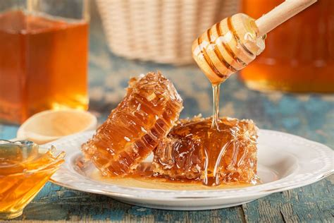 5 Powerful Benefits of Raw Honey & Daily Uses | Daily Farmer