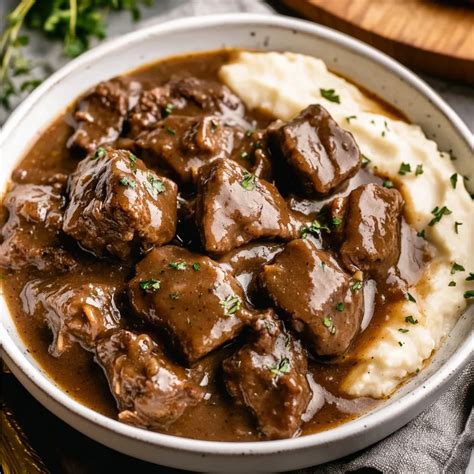 The Best Crock Pot Beef Tips And Gravy Recipe