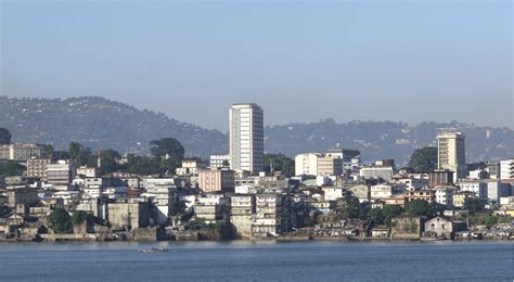 Freetown definición y significado | Diccionario Inglés Collins