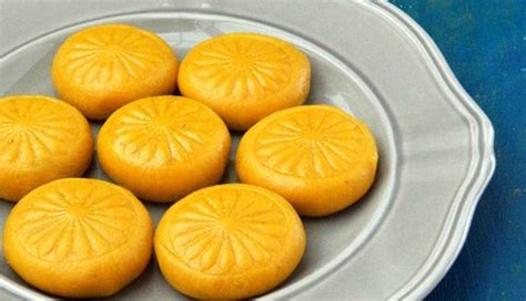 Summer Recipe- Flavorful and Delicious Mango Peda - lifeberrys.com