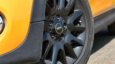Mini Cooper-S- 3 door Exterior Car Photos - Overdrive