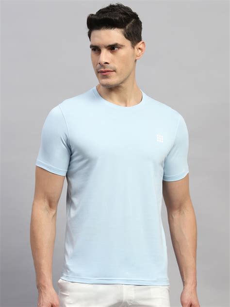 Buy Men Sky Blue Solid Round Neck Half Sleeve T-Shirt Online in India ...