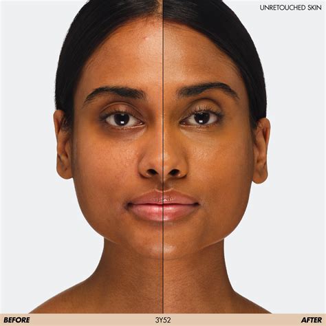 HD Skin Hydraglow Foundation • 3Y52