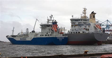 Coralius supplies LNG at the Port of Gothenburg - VesselFinder