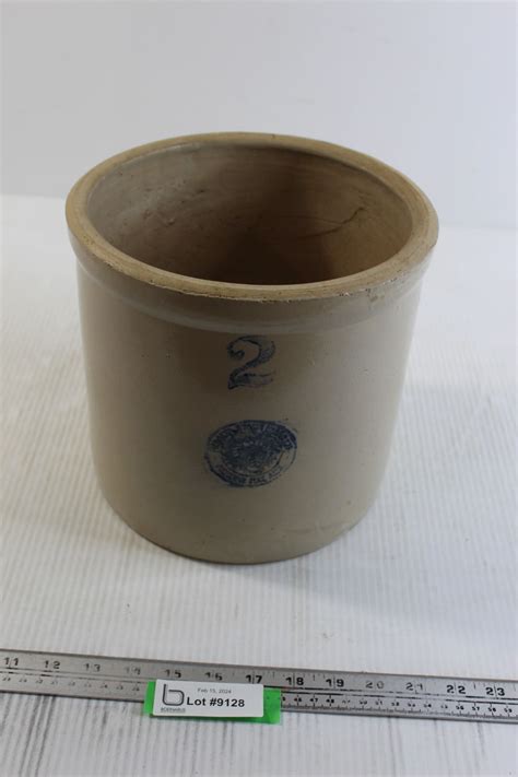 2 Gallon Medicine Hat Pottery Crock - Bodnarus Auctioneering