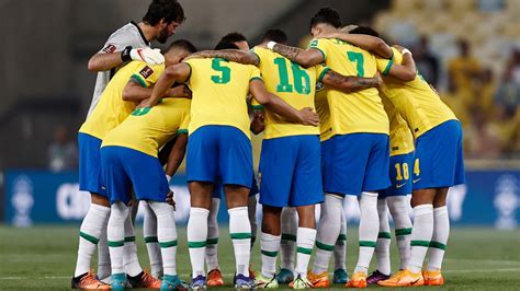 Brazil Football 的图像结果