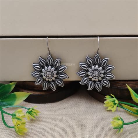 "Aura" Silver Look Alike Oxidised Dangler – The Beta Girl Jewellery