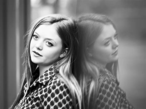 Young, Bold and Beautiful | Meer