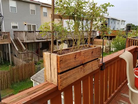 Gorgeous Deck Railing Planter Box Plans References - Planter Ideas