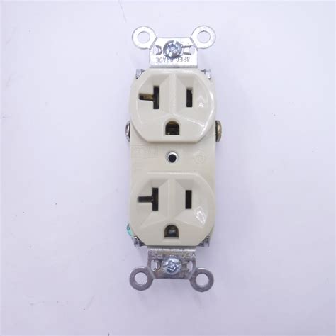 100 Pack Pass & Seymour Duplex Receptacles 20A 125V Specification Grade ...
