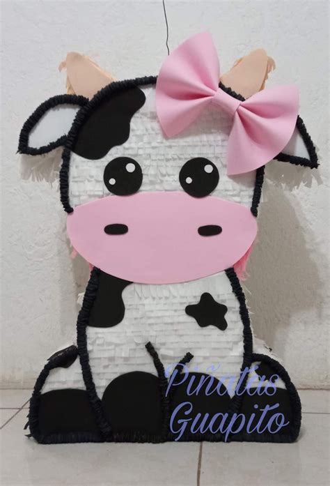 Piñata vaca | Cow birthday parties, Cow birthday, Rodeo birthday