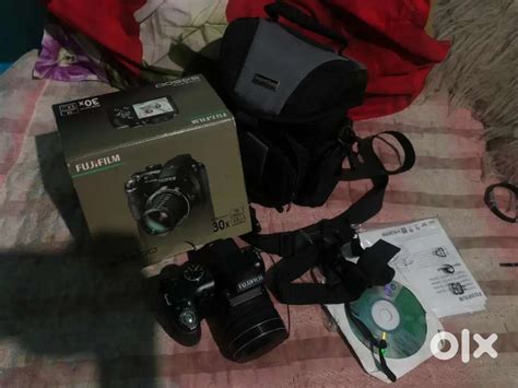 Name: Finepix S4500 Zooming : 30X Condition: good perfect working ...