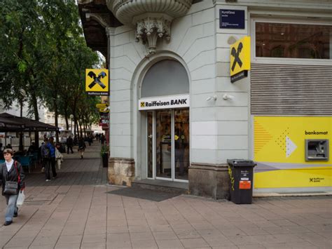 Raiffeisen obveznice uključene na Belex | Bloomberg Adria