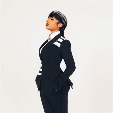 Megan Thee Stallion se disfraza de Death the Kid de Soul Eater para ...