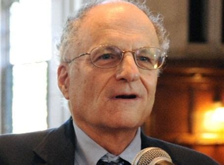 Dos estadounidenses ganan premio Nobel de Economía | Economía | El Universo