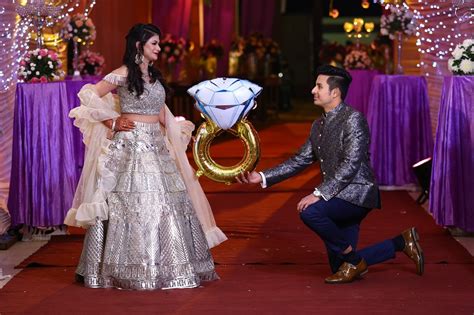 Priyanka & Vijay – Hari Niwas Palace Enagagement Photoshoot by Kailash ...