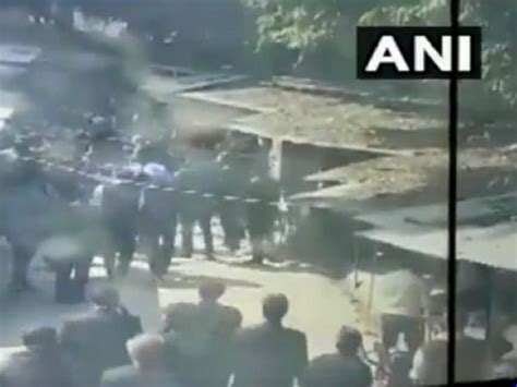 [WATCH] Video shows bomb going off in Lucknow court, Bar association ...