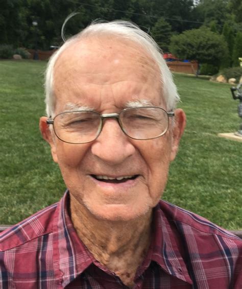 Obituary for Robert "Bob" L. Morris | Eddy Funeral Homes