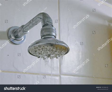 1,384 Shower Heads Repair Images, Stock Photos & Vectors | Shutterstock