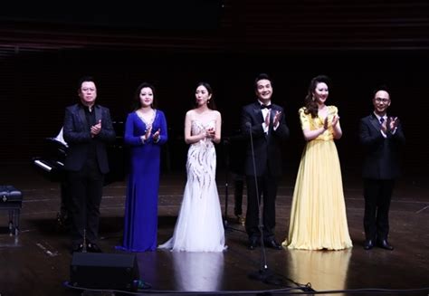 深圳五位歌唱家联手唱响特区40周年声乐音乐会__凤凰网