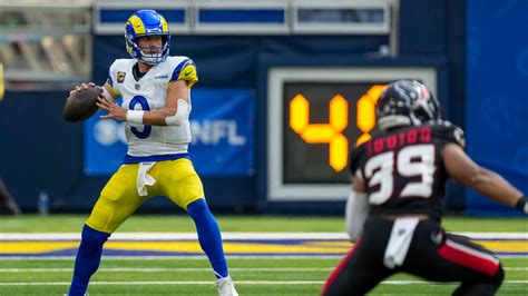 Rams at Titans odds, picks and predictions