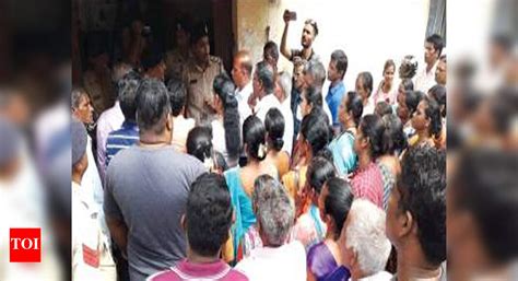 Sanguem’s Vaddem locals sore over water paucity, threaten stir | Goa ...