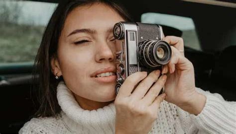 Why Do Cameras Make Clicking Sound When A Photo Is Taken? Here’s ...