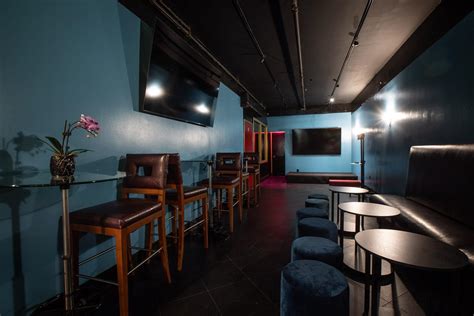 Karaoke Room - Question Mark Bar - Event Venue Rental - Tagvenue.com