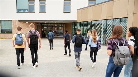 The best French high school (outside of Greater Paris) is in Marseille ...