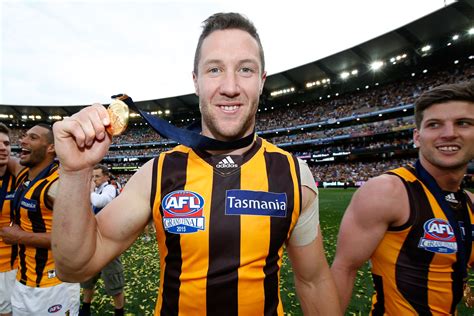 Chip off the old Hawks list: Flag defender calls time